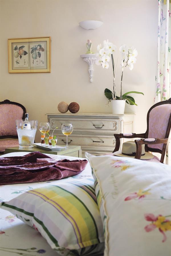 Hotel Le Viscos Saint-Savin  部屋 写真